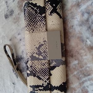 Calvin Klein Purse Wristlet Clutch in Animal Print